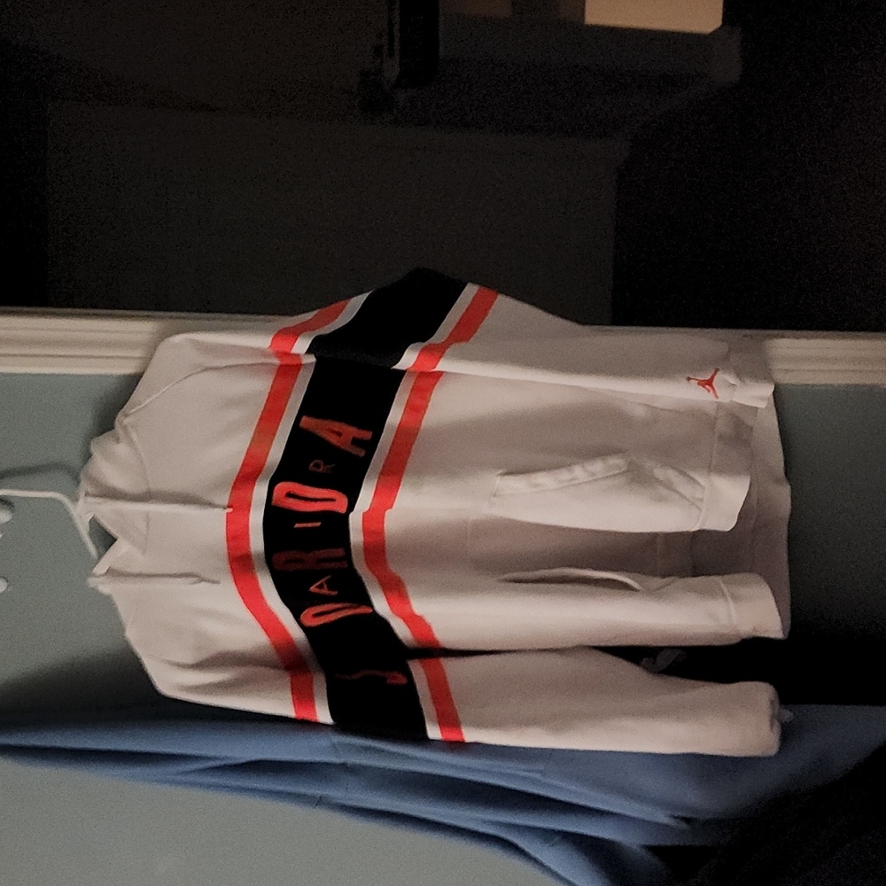 Air jordan gradient infrared xl sweatshirt and sweatpants